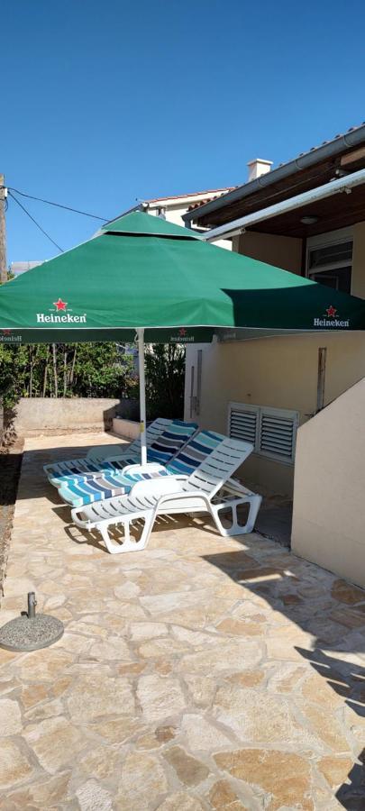 Apartmani Matela Petrcane Exterior photo
